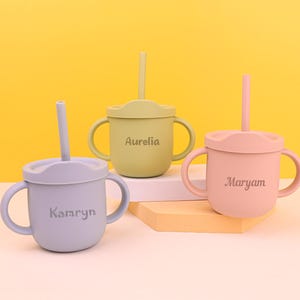 Copo de silicone com canudo e nome personalizado para bebês, copo infantil em formato de cogumelo com canudo, copo de treinamento infantil personalizado e gravado, antiderramamento - 7 onças