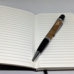 Bruine Malle Burl Chrome Manhattan-pen