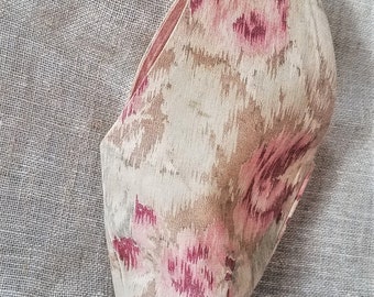 1930s Needlework Wrist Bag, pink floral Ombre print, thread holder, women's homemade accessory