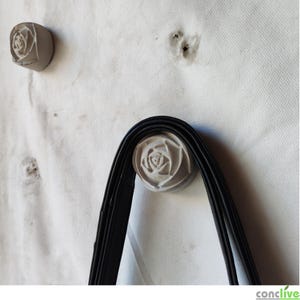 Beton Rose Wandhaken - Rustikales Blumendekor & Modulare Kunst, 4er Set