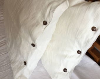 Stone-Washed 100% Linen Pillowcase with Coconut Button Closure - Various Sizes and Colors