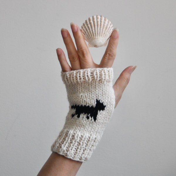 Dog Fingerless Gloves - Fun to Wear Gloves - Eye Catching Gloves - Gift for Dog Lovers - New York Fashion Gloves - Black Dog Gloves