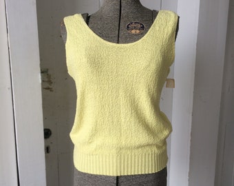 1980s 1990s Butter Yellow Cotton Knit Crepe Tank Top Scoop Neck Sweater Fashion Flyer Size Medium Large