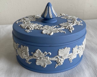 Vintage Wedgwood Blue Jasperware Grapevine Covered Dish Vanity Dresser Box