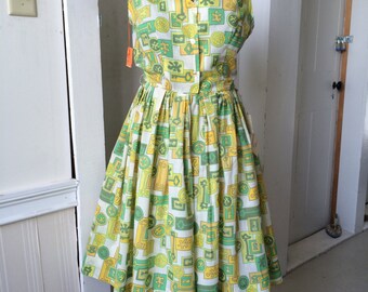 Vintage 1950s Georgia Griffin Sleeveless Shirtwaist Day Dress Novelty Keys Motif Yellow & Green Size 14 NWT