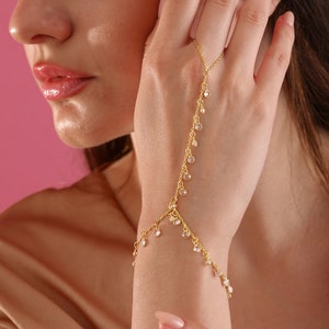 14K Gold Plated Slave Bracelet-Minimalist Hand Chain Bracelet-Hand Chain Jewelry-Wedding Jewelry-Wedding Gift-Personalized Gift-Gift for Her