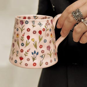 Caneca de cerâmica floral feita à mão para mulheres – Caixa de presente para xícara de café grande de 400-500ml – Caneca de chá romântica para café da manhã – Presente para ela, mãe, amiga