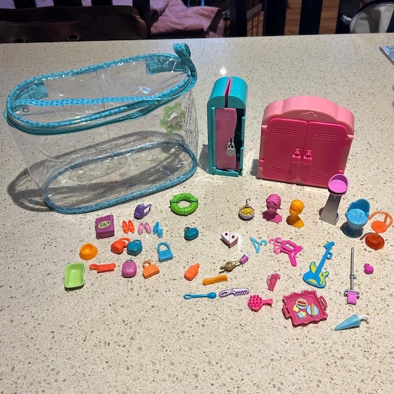 Lot Polly Pocket – maison + 7 mini poupées + accessoires polly pocket - Jeux & Jouets
