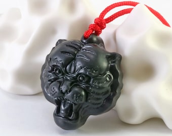 砭石 Bian Stone Carved Tiger Head Pendant Necklace