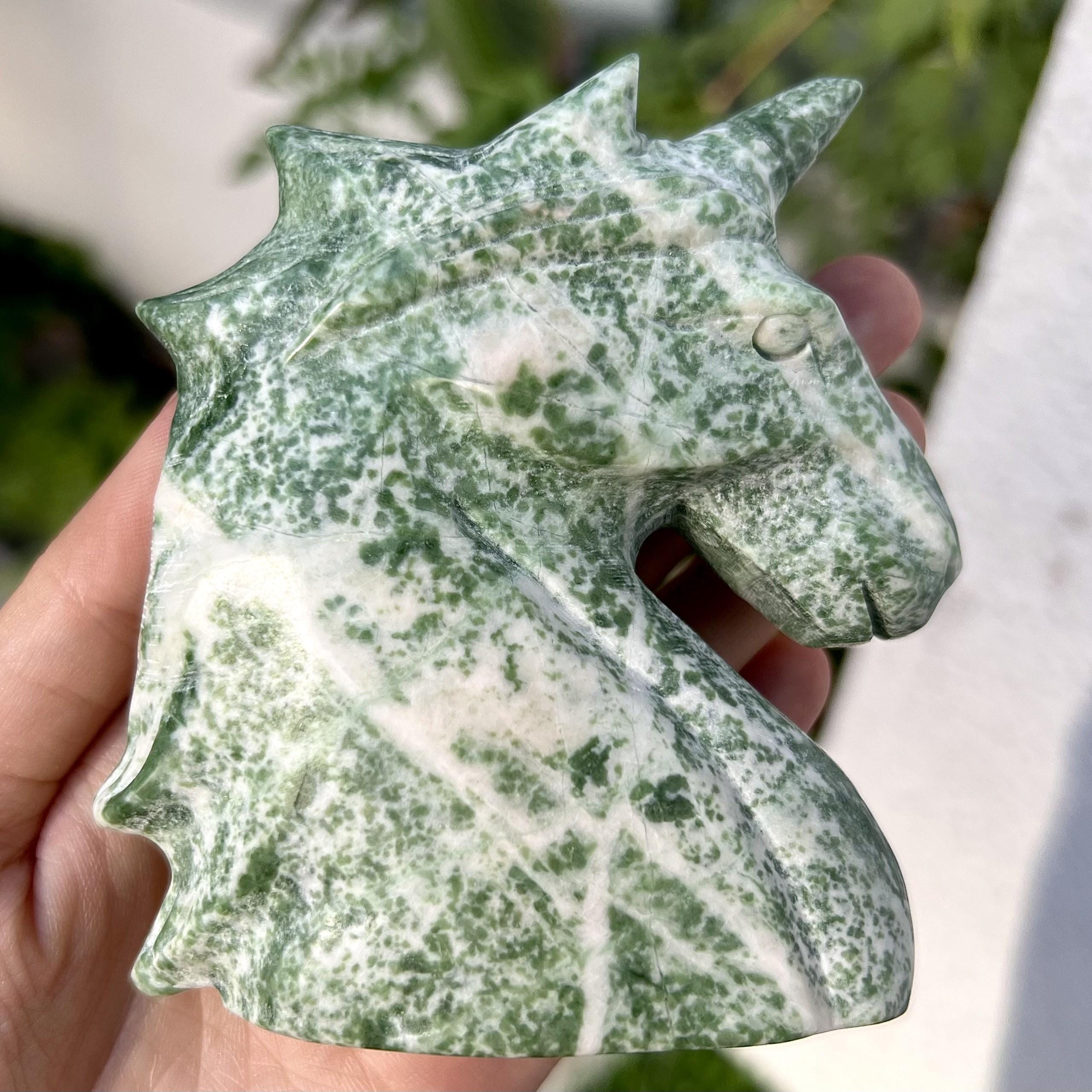 天然ソーダライト&ハイドログロシュラー ユニコーン、クォーツ