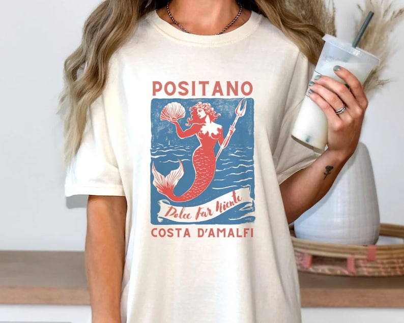 Koszula Positano Mermaid Dolce Far Niente Costa D'Amalfi Coastal Babcia Włochy Koszula podróżna Mermaidcore Mermaid Koszula Coastal Babcia zdjęcie 4