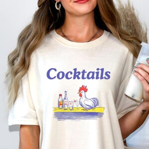 Koszulka Rooster Making Cocktails Koszulka Cocktail Party Koszulka Happy Hour Barman Koszulka Booze Gift Drinking Koszulka Cocktail Gifts Zabawna koszulka Drinking