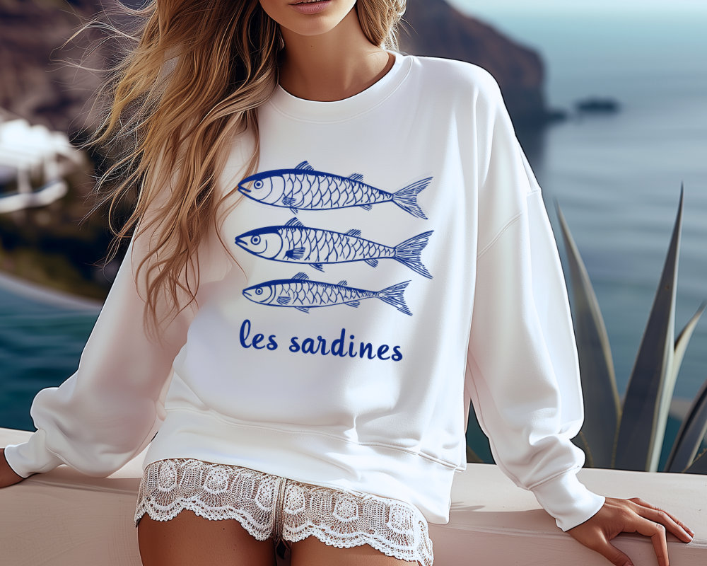 Les Sardines French Cuisine Sweatshirt Coastal France France Tourist Sardine Tin Food Enthusiast French Riviera Retro France Sweatshirt