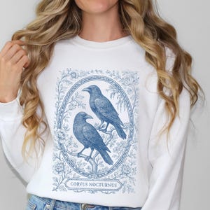 Corvus Nocturnus Raven Sweatshirt Gothic Crow Pullover Halloween Witchcore Corvid Crewneck Dark Academia Vintage Botanical Chinoiserie