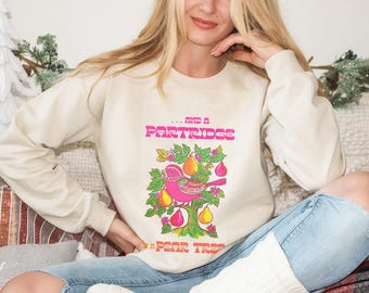 Retro Partridge In A Pear Tree 70s Style Vintage Distressed Christmas Sweatshirt Retro 70s style 12 Days Of Christmas Bird Lover Sweatshirt