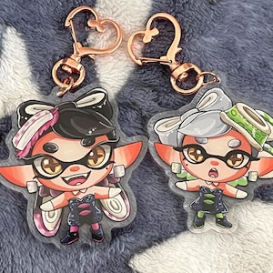 Plushie Callie and Marie acrylic charm keychain || Double sided || 2.5 inch charm w/ rose gold heart clasp || Squid Sisters || Splatoon ||