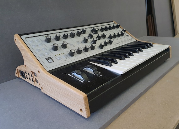 moog Little Phatty Stage II ギグバッグ 箱付き Moog Little Phatty Stage II | Sweetwater