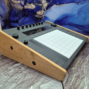 Ableton Push 3 Stand – Solid Oak Wood Synth Stand – 15 Degree Angled Desktop Stand – Handmade Studio Gear Accessory