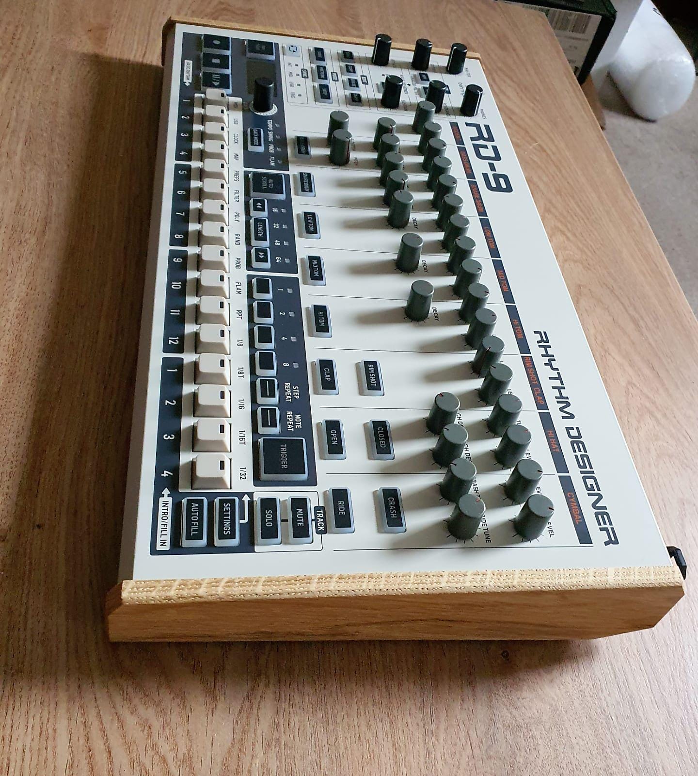 Solid Oak Replacement End Cheeks for the Behringer RD8 and RD9