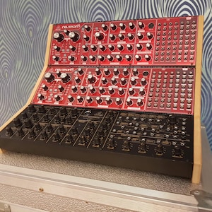 Behringer Triple Oak Veneered Stand for Model D, Pro1, K2, Cat And Neutron Etc