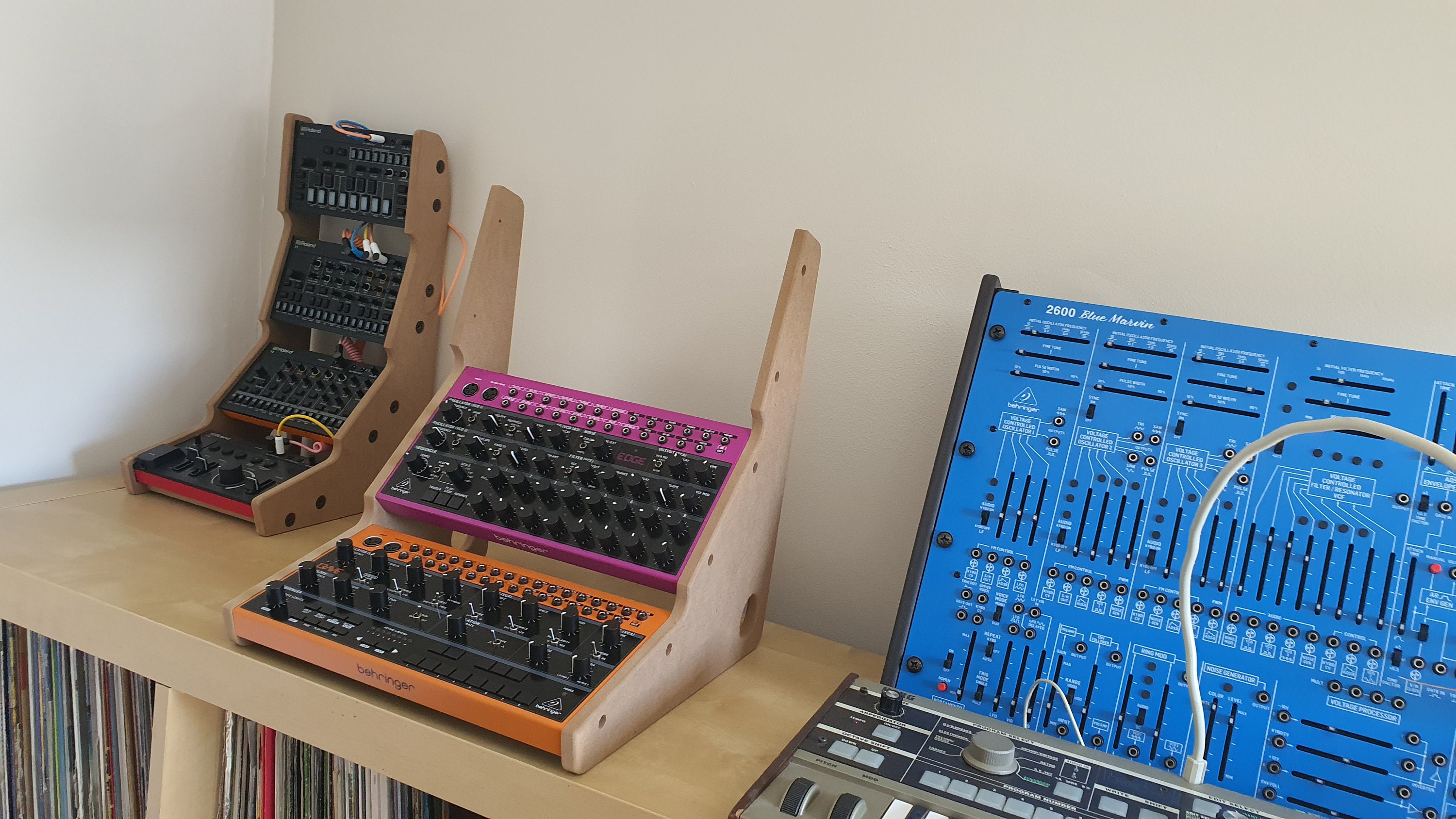 Behringer Crave, Edge & Spice - MDF Triple Stand From Synths