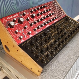 Solid Oak Dual Stand for Behringer Model D Pro 1 K2 and Neutron ETC