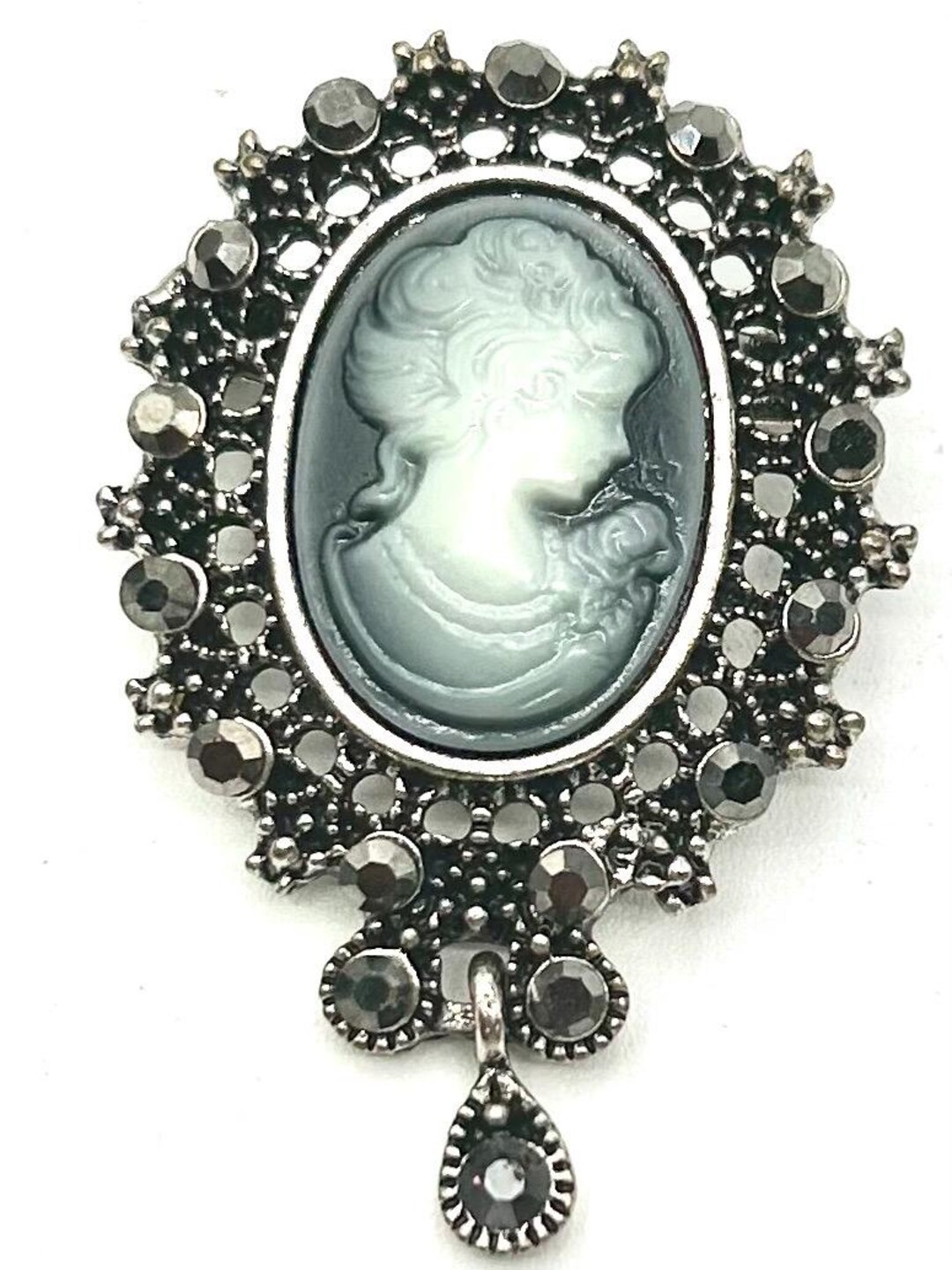 Black and White Victorian Style Cameo Brooch - Etsy