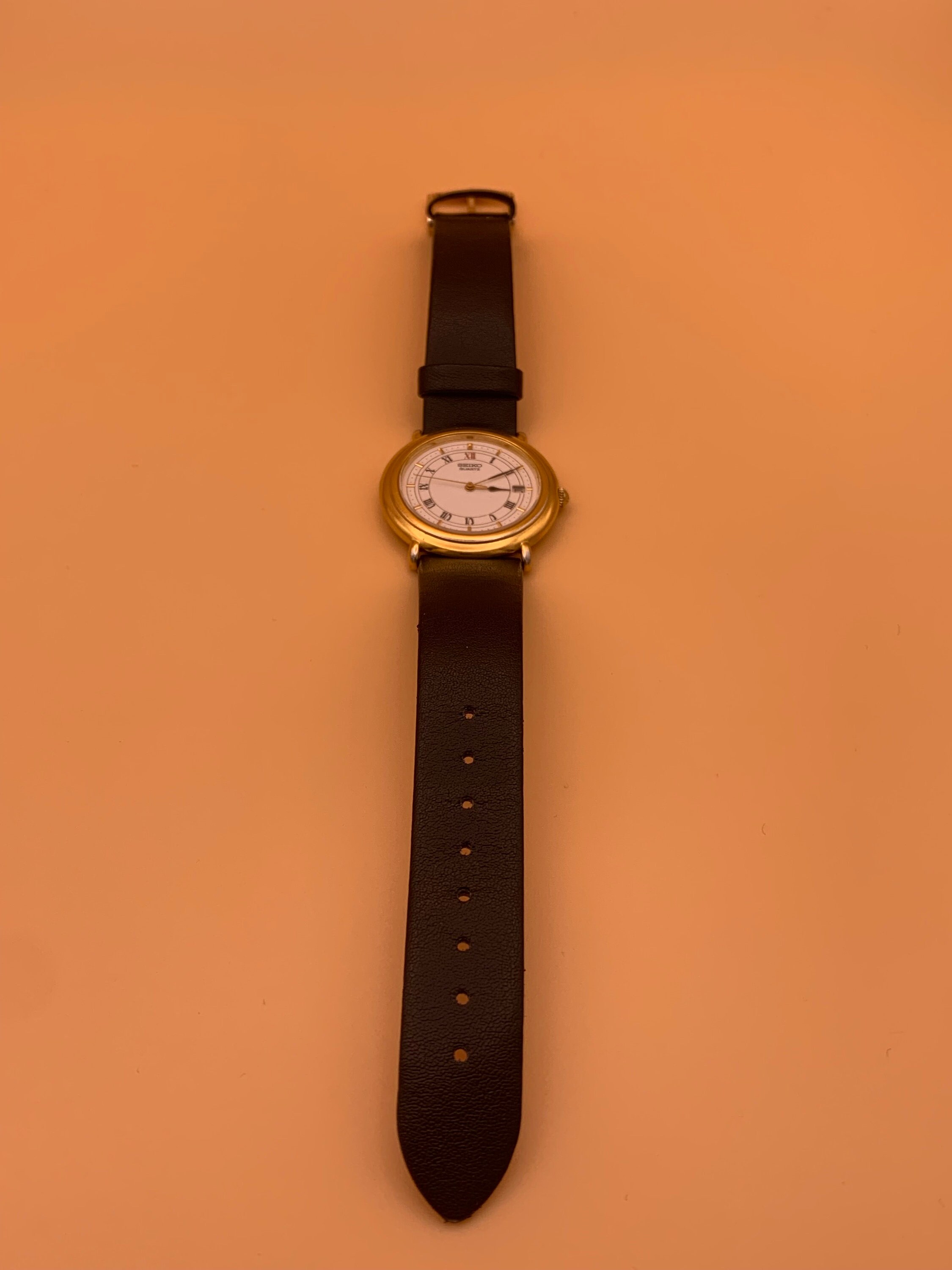 Ladies Watch - Seiko - White Dial Gold-tone - Date Just