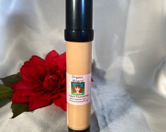 Organic Foundation in Warm Medium Light  Natural Mineral Liquid Foundation Hyaluronic Acid  Non-Comedogenic Acne Safe  Vegan and All Natural