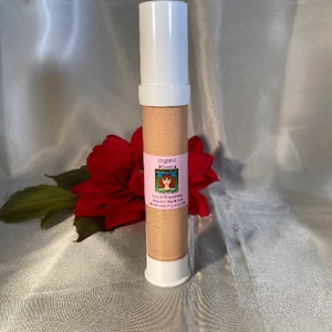 Organic Liquid Mineral Foundation in MEDIUM | All Natural Cosmetics | Acne Safe Makeup Non-Comedogenic Vegan Mineral Makeup