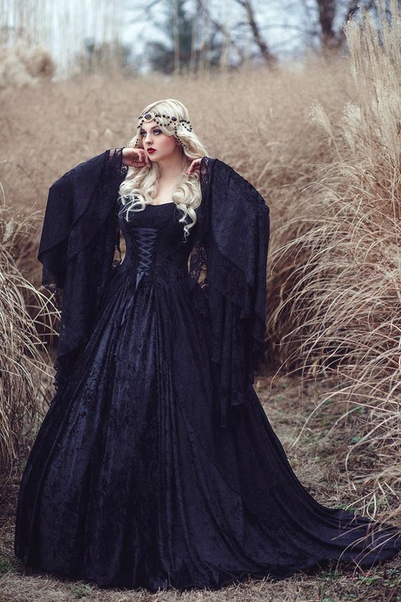 plus size gothic wedding dress