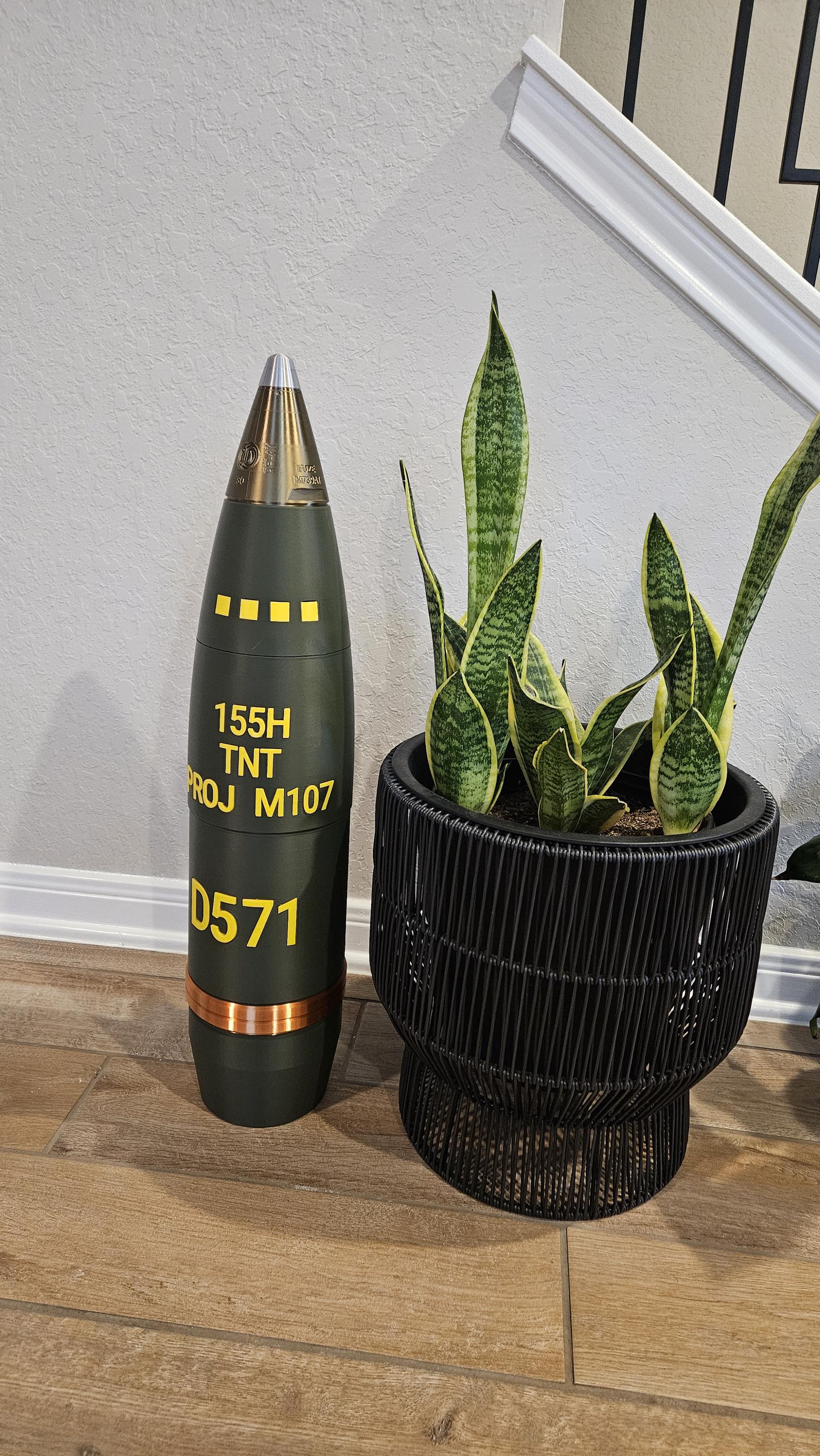 600 Shells M107 Howitzer Shell