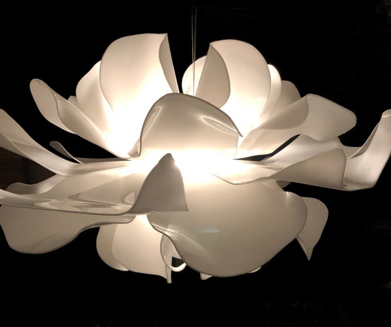 Acrylic Flower light pendant