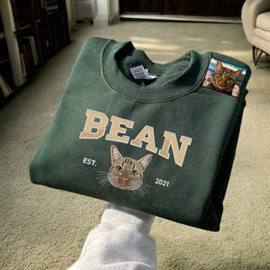 Custom Cat Embroidered Sweatshirt, Custom Pet shirt, Custom Embroidered Pet Hoodie, Personalized Pet Face and Pet name Sweatshirt