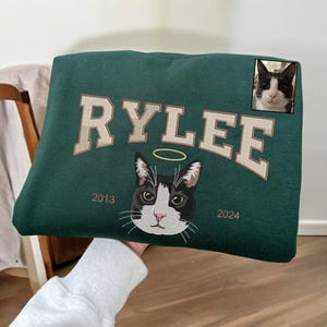 Custom Cat Portrait Embroidered Sweatshirt,Custom Pet Hoodie, Personalized Pet Face and Pet name Sweatshirt,Custom Pet Loss Memorial Hoodie