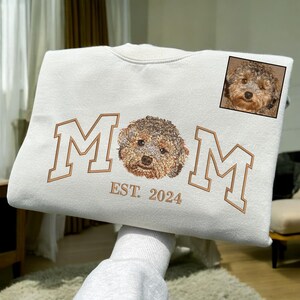 Personalisiertes Hundeporträt-besticktes Sweatshirt, benutzerdefinierter Haustier-Hoodie, personalisiertes Haustier-Gesicht und Haustiernamen-Sweatshirt, benutzerdefinierte Hundemutter-Hemd, benutzerdefiniertes Gif