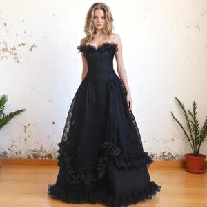 Vintage 1980s Black Lace Tulle Ruffle Gown With Bustle | Gothic Wedding Or Prom Dress With Boned Bodice Size 6
