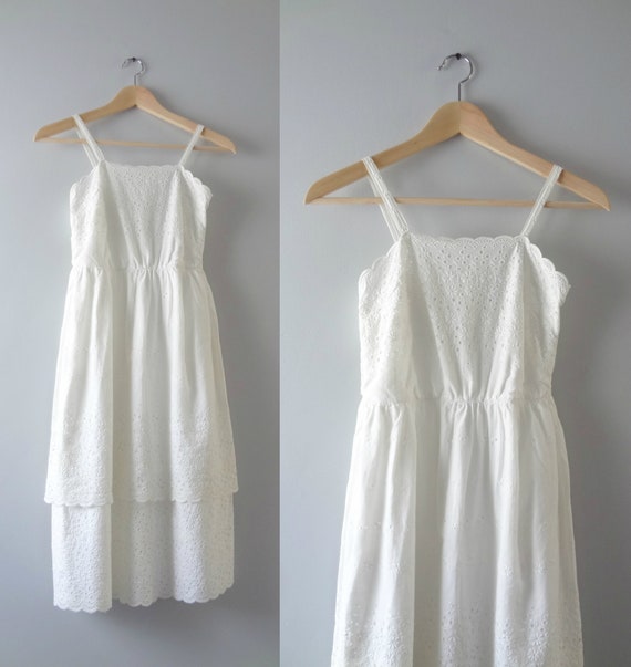 1970s White Cotton Eyelet Girls Summer Dress
