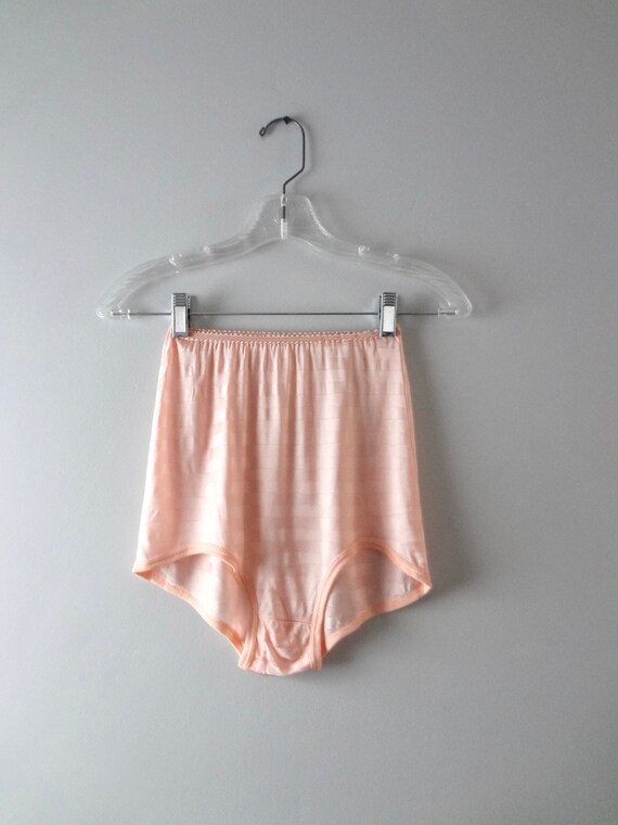 VINTAGE 1940s Peach Rayon Panties Deadstock
