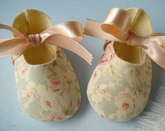 Precious Baby Booties - Shoes with Ribbon Ties - PDF e-Pattern Sewing