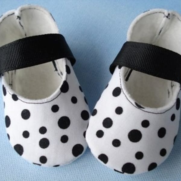 Mary Jane Baby Shoes Sewing Pattern with Ribbon Strap and Hook and Loop Fastener Closure - PDF ePattern