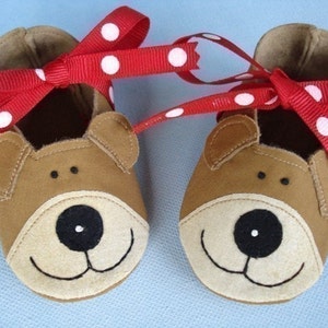 Bear Baby Booties Shoes Sewing Pattern PDF ePattern image 2