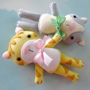 Felt Kitty Softie Toy Sewing Pattern - Tutorial - PDF ePATTERN - Kitty Cat Kitten