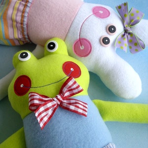 Doll Sewing Pattern for Belinda Bunny and Freddy Frog Fleece Softie Toy PDF e-pattern tutorial for plush toy image 3