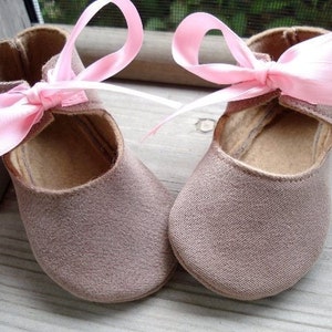 Baby Shoes Booties Sewing Pattern Basic Shoes Ten Sizes Babies Preemies Dolls PDF e-Pattern image 4