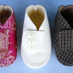 Baby Booties Sewing Pattern PDF e Pattern Vintage Style Fabric Baby Shoe epattern DIY - Baby Bootie