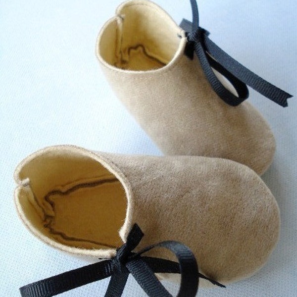 SALE - PDF ePattern - Penguin and Plain Baby Shoes Sewing Pattern