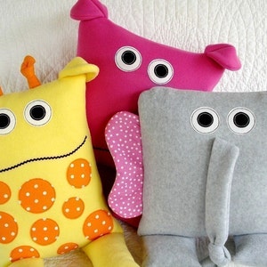 SALE - PDF ePATTERN for Giraffe, Elephant and Hippo Pillows Sewing Pattern