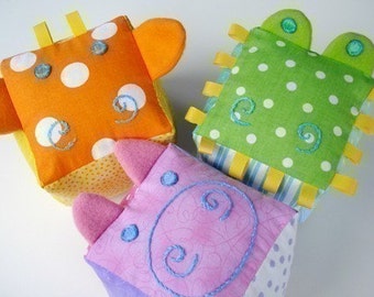 SALE - PDF ePATTERN - Giraffe, Gator and Pig Blocks for Baby - Toy Sewing Pattern