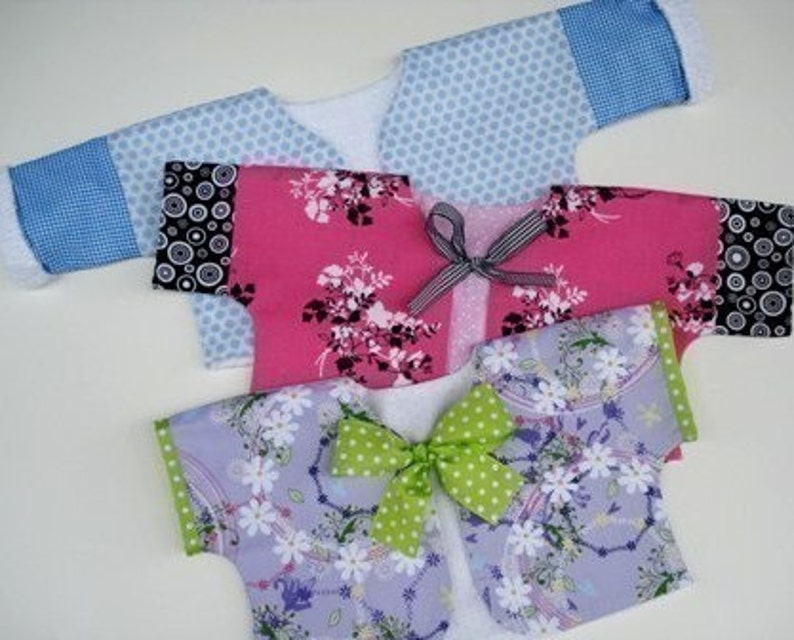 SALE PDF e-Pattern Reversible Short Jacket Sewing Pattern for Babies image 1